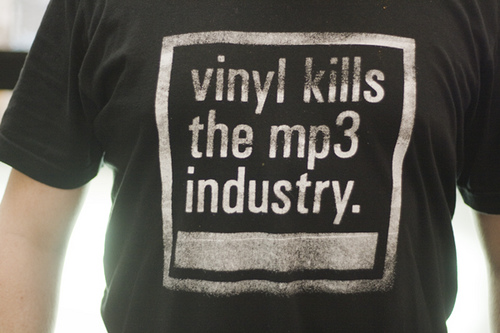 vinyl-kills-the-mp3-industry