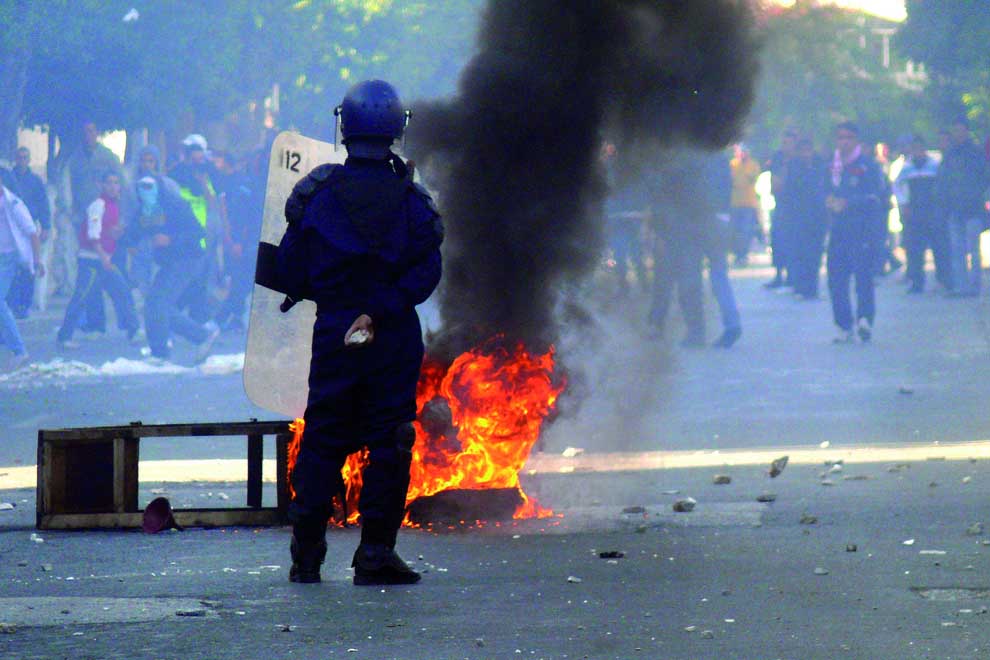 Emeutes à Alger en janvier 2011