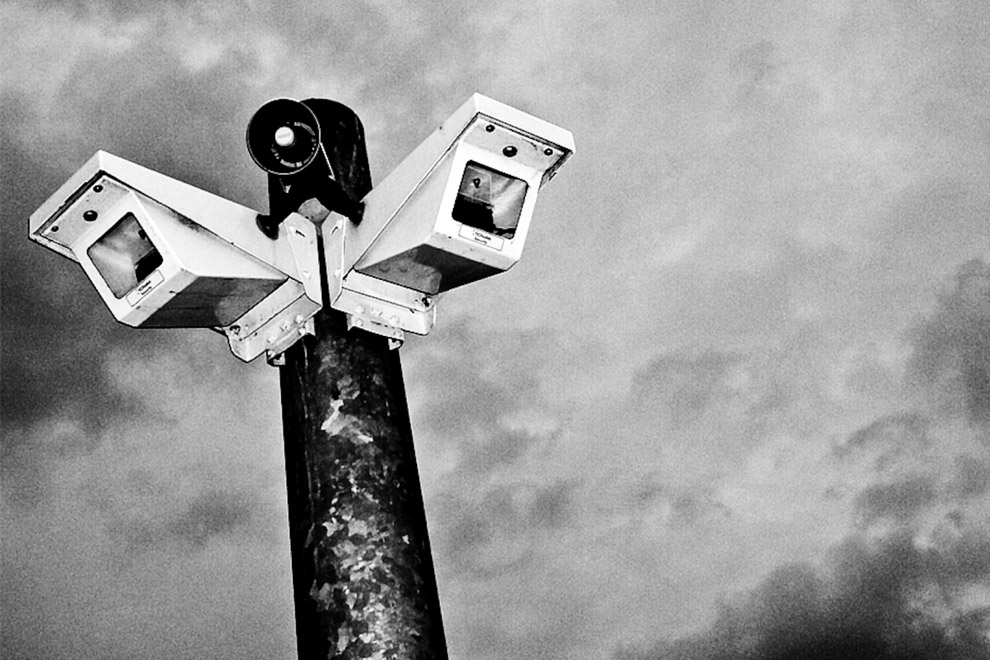 http://owni.fr/files/2011/11/cameras-verbatim-surveillance.jpg