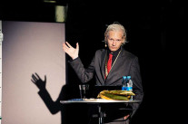 Warlogs: Julian Assange s’explique
