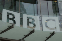 Émeutes en Angleterre : comment la BBC s’est pris les pieds dans le droit d’auteur