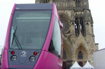 Embeddons dans le tramway de Reims